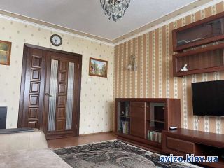 <a class='adt__geo' href='/nerukhomist/prodazh-kvartyr-budynkiv/kvartyry/kyiv-misto/q-2-кімнатні/'>2 кімнати</a>-комнатная квартира