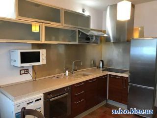 Продается <a class='adt__geo' href='/nerukhomist/prodazh-kvartyr-budynkiv/kvartyry/kyiv-misto/q-3-кімнатні/'>3 кімнати</a>-комнатная квартира, ст.м. Осокорки