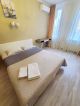Сдаю посуточно <a class="adt__geo" href="/nerukhomist/podobova-orenda-kvartyr-budynkiv/kvartyry/kyiv-misto/q-2-кімнатні/">2 кімнати</a>-комнатную квартиру