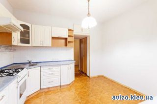 Продажа <a class='adt__geo' href='/nerukhomist/prodazh-kvartyr-budynkiv/kvartyry/kyiv-misto/q-3-кімнатні/'>3 кімнати</a>-комнатной квартиры, ст.м. Олимпийская