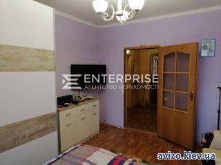Продаю <a class='adt__geo' href='/nerukhomist/prodazh-kvartyr-budynkiv/kvartyry/kyiv-misto/q-3-кімнатні/'>3 кімнати</a>-комнатную квартиру, Озерная