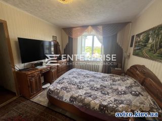 <a class='adt__geo' href='/nerukhomist/prodazh-kvartyr-budynkiv/kvartyry/kyivska-oblast/q-2-кімнатні/'>2 кімнати</a>-комнатная квартира, Гореничи