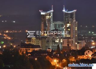 Продажа <a class='adt__geo' href='/nerukhomist/prodazh-kvartyr-budynkiv/kvartyry/kyiv-misto/q-3-кімнатні/'>3 кімнати</a>-комнатной квартиры