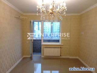 Продам <a class='adt__geo' href='/nerukhomist/prodazh-kvartyr-budynkiv/kvartyry/kyiv-misto/q-3-кімнатні/'>3 кімнати</a>-комнатную квартиру