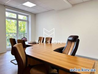 Аренда <a class='adt__geo' href='/nerukhomist/orenda-kvartyr-budynkiv/kvartyry/kyiv-misto/q-3-кімнатні/'>3 кімнати</a>-комнатной квартиры