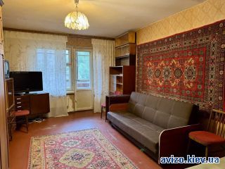 Продаю <a class='adt__geo' href='/nerukhomist/prodazh-kvartyr-budynkiv/kvartyry/kyiv-misto/q-1-кімнатні/'>1 кімната</a>-комнатную квартиру, ст.м. Академгородок