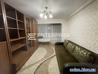 <a class='adt__geo' href='/nerukhomist/prodazh-kvartyr-budynkiv/kvartyry/kyiv-misto/q-1-кімнатні/'>1 кімната</a>-комнатная квартира, Перемога