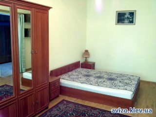 Сдам <a class='adt__geo' href='/nerukhomist/orenda-kvartyr-budynkiv/kvartyry/kyiv-misto/q-1-кімнатні/'>1 кімната</a>-комнатную квартиру, ст.м. Дарница