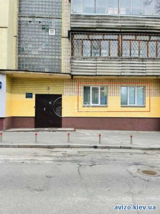 Продажа <a class='adt__geo' href='/nerukhomist/prodazh-kvartyr-budynkiv/kvartyry/kyiv-misto/q-3-кімнатні/'>3 кімнати</a>-комнатной квартиры, ст.м. Золотые Ворота