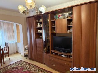 Аренда <a class='adt__geo' href='/nerukhomist/orenda-kvartyr-budynkiv/kvartyry/kyiv-misto/q-3-кімнатні/'>3 кімнати</a>-комнатной квартиры, ст.м. Политехнический институт