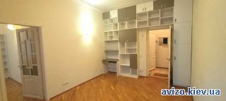 <a class='adt__geo' href='/nerukhomist/prodazh-kvartyr-budynkiv/kvartyry/kyiv-misto/q-2-кімнатні/'>2 кімнати</a>-комнатная квартира