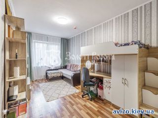 Продается <a class='adt__geo' href='/nerukhomist/prodazh-kvartyr-budynkiv/kvartyry/kyiv-misto/q-1-кімнатні/'>1 кімната</a>-комнатная квартира, ст.м. Осокорки