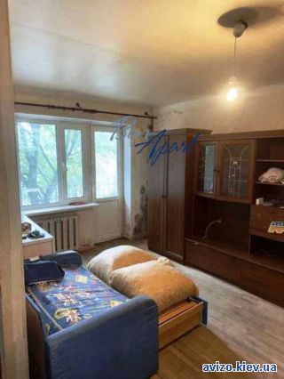 Продается <a class='adt__geo' href='/nerukhomist/prodazh-kvartyr-budynkiv/kvartyry/kyiv-misto/q-1-кімнатні/'>1 кімната</a>-комнатная квартира, ст.м. Вокзальная