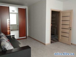 Сдам <a class='adt__geo' href='/nerukhomist/orenda-kvartyr-budynkiv/kvartyry/kyiv-misto/q-1-кімнатні/'>1 кімната</a>-комнатную квартиру