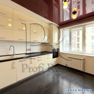 Продам <a class='adt__geo' href='/nerukhomist/prodazh-kvartyr-budynkiv/kvartyry/kyiv-misto/q-3-кімнатні/'>3 кімнати</a>-комнатную квартиру, ст.м. Шулявская