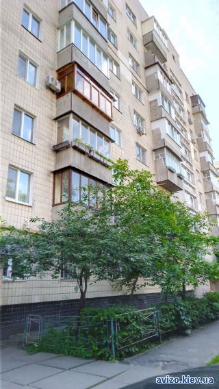 Продажа <a class='adt__geo' href='/nerukhomist/prodazh-kvartyr-budynkiv/kvartyry/kyiv-misto/q-4-кімнатні/'>4 кімнати</a>-комнатной квартиры, ст.м. Оболонь