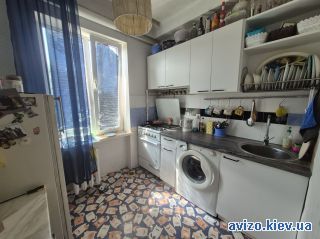 Продаю <a class='adt__geo' href='/nerukhomist/prodazh-kvartyr-budynkiv/kvartyry/kyiv-misto/q-1-кімнатні/'>1 кімната</a>-комнатную квартиру, ст.м. Дарница