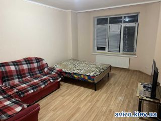 Продаю <a class='adt__geo' href='/nerukhomist/prodazh-kvartyr-budynkiv/kvartyry/kyiv-misto/q-1-кімнатні/'>1 кімната</a>-комнатную квартиру, ст.м. Шулявская