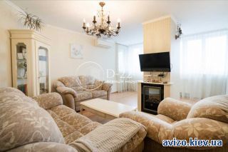 <a class='adt__geo' href='/nerukhomist/prodazh-kvartyr-budynkiv/kvartyry/kyiv-misto/q-3-кімнатні/'>3 кімнати</a>-комнатная квартира, ст.м. Шулявская