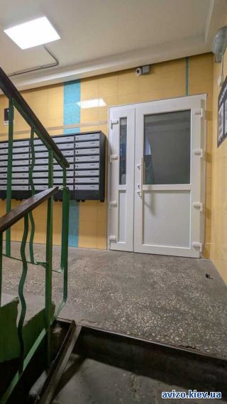 Продается <a class='adt__geo' href='/nerukhomist/prodazh-kvartyr-budynkiv/kvartyry/kyiv-misto/q-1-кімнатні/'>1 кімната</a>-комнатная квартира