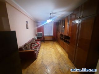 Аренда <a class='adt__geo' href='/nerukhomist/orenda-kvartyr-budynkiv/kvartyry/kyiv-misto/q-3-кімнатні/'>3 кімнати</a>-комнатной квартиры, ст.м. Красный Хутор