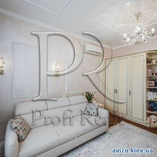 Продажа <a class='adt__geo' href='/nerukhomist/prodazh-kvartyr-budynkiv/kvartyry/kyiv-misto/q-3-кімнатні/'>3 кімнати</a>-комнатной квартиры, ст.м. Демиевская