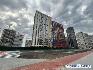 Продам <a class='adt__geo' href='/nerukhomist/prodazh-kvartyr-budynkiv/kvartyry/kyiv-misto/q-3-кімнатні/'>3 кімнати</a>-комнатную квартиру