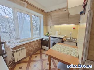 Сдается <a class='adt__geo' href='/nerukhomist/orenda-kvartyr-budynkiv/kvartyry/kyiv-misto/q-1-кімнатні/'>1 кімната</a>-комнатная квартира, ст.м. Дарница