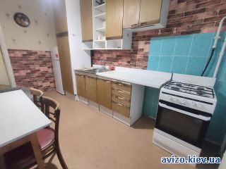 Сдаю <a class='adt__geo' href='/nerukhomist/orenda-kvartyr-budynkiv/kvartyry/kyiv-misto/q-2-кімнатні/'>2 кімнати</a>-комнатную квартиру, ст.м. Выставочный центр