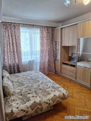 Сдаю <a class='adt__geo' href='/nerukhomist/orenda-kvartyr-budynkiv/kvartyry/kyiv-misto/q-2-кімнатні/'>2 кімнати</a>-комнатную квартиру
