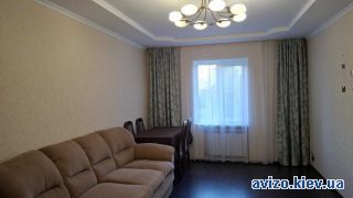 Сдается <a class='adt__geo' href='/nerukhomist/orenda-kvartyr-budynkiv/kvartyry/kyiv-misto/q-3-кімнатні/'>3 кімнати</a>-комнатная квартира