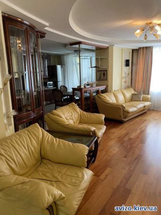 Аренда <a class='adt__geo' href='/nerukhomist/orenda-kvartyr-budynkiv/kvartyry/kyiv-misto/q-3-кімнатні/'>3 кімнати</a>-комнатной квартиры