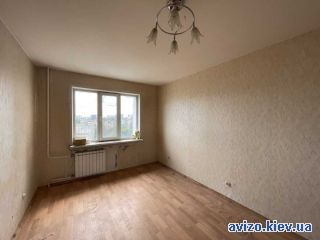 Продается <a class='adt__geo' href='/nerukhomist/prodazh-kvartyr-budynkiv/kvartyry/kyiv-misto/q-3-кімнатні/'>3 кімнати</a>-комнатная квартира