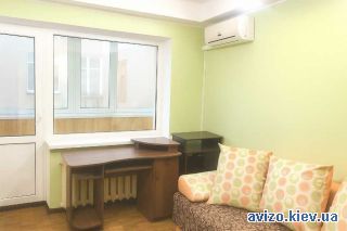 Аренда <a class='adt__geo' href='/nerukhomist/orenda-kvartyr-budynkiv/kvartyry/kyiv-misto/q-1-кімнатні/'>1 кімната</a>-комнатной квартиры, ст.м. Черниговская