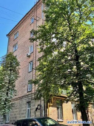 Продаю <a class='adt__geo' href='/nerukhomist/prodazh-kvartyr-budynkiv/kimnaty/kyiv-misto/q-2-кімнатні/'>2 кімнати</a>-комнатную квартиру