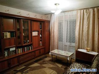 Сдаю <a class='adt__geo' href='/nerukhomist/orenda-kvartyr-budynkiv/kvartyry/kyiv-misto/q-1-кімнатні/'>1 кімната</a>-комнатную квартиру