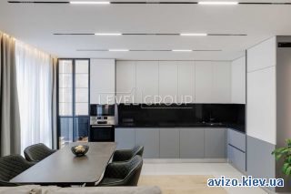 Продажа <a class='adt__geo' href='/nerukhomist/prodazh-kvartyr-budynkiv/kvartyry/kyiv-misto/q-3-кімнатні/'>3 кімнати</a>-комнатной квартиры, ст.м. Осокорки