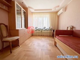Продается <a class='adt__geo' href='/nerukhomist/prodazh-kvartyr-budynkiv/kvartyry/kyiv-misto/q-3-кімнатні/'>3 кімнати</a>-комнатная квартира, ст.м. Позняки