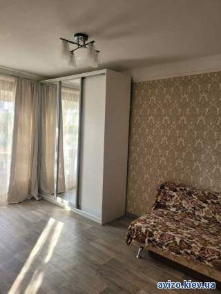 987934 продаж 3-к квартира Київ, Дніпровський, 65000 $