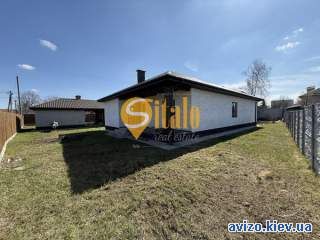 Продаж будинку з бомбосховищем в центрі с. Вишеньки. Без%