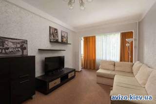 Продается 2-х ком. квартира на РУСАНОВКЕ, Русановский бульвар, 9