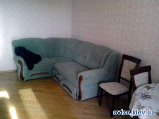 метро Святошено 5 мин.,комната семейной паре