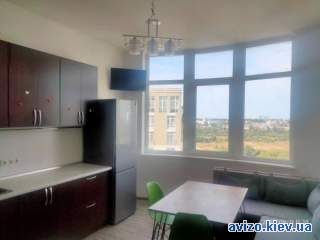 2к квартира з ремонтом 72м2