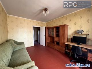Продаю <a class='adt__geo' href='/nerukhomist/prodazh-kvartyr-budynkiv/kvartyry/kyiv-misto/q-3-кімнатні/'>3 кімнати</a>-комнатную квартиру, ст.м. Бориспольская