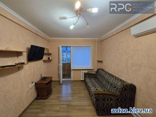 Продаю <a class='adt__geo' href='/nerukhomist/prodazh-kvartyr-budynkiv/kvartyry/kyiv-misto/q-1-кімнатні/'>1 кімната</a>-комнатную квартиру, ст.м. Васильковская