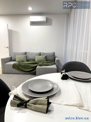 <a class='adt__geo' href='/nerukhomist/prodazh-kvartyr-budynkiv/kvartyry/kyiv-misto/q-2-кімнатні/'>2 кімнати</a>-комнатная квартира, ст.м. Академгородок