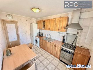 Продаю <a class='adt__geo' href='/nerukhomist/prodazh-kvartyr-budynkiv/kvartyry/kyiv-misto/q-4-кімнатні/'>4 кімнати</a>-комнатную квартиру, ст.м. Святошино