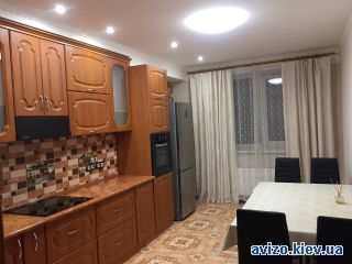 Сдается <a class='adt__geo' href='/nerukhomist/orenda-kvartyr-budynkiv/kvartyry/kyiv-misto/q-2-кімнатні/'>2 кімнати</a>-комнатная квартира