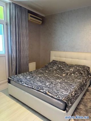 Продаю <a class='adt__geo' href='/nerukhomist/prodazh-kvartyr-budynkiv/kvartyry/kyivska-oblast/q-1-кімнатні/'>1 кімната</a>-комнатную квартиру, ст.м. Героев Днепра