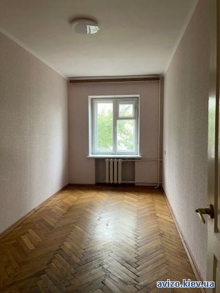 Аренда <a class='adt__geo' href='/nerukhomist/orenda-kvartyr-budynkiv/kvartyry/kyiv-misto/q-3-кімнатні/'>3 кімнати</a>-комнатной квартиры